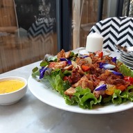 สลัดหมูย่าง