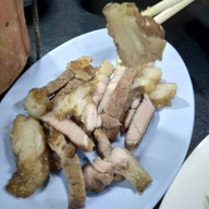 เมนูของร้าน อีสานลองแวะ(ลาบยโส) ประชาชื่น