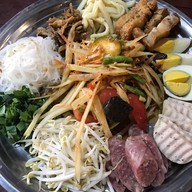 Pho' Cafe' วัชรพล ตรงข้ามเสถียรธรรมสถาน