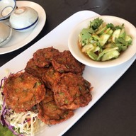 เมนูของร้าน ตำลึงทอง เลียบทางด่วนกาญจนาภิเษกใต้