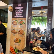 369 ผัดไทยกุ้งสด