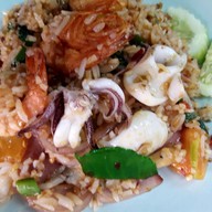 เมนูของร้าน เจ๊หนูข้าวคลุกกะปิชาววัง