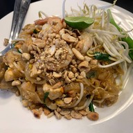 369 ผัดไทยกุ้งสด