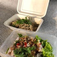 เมนูของร้าน สนั่นอาหารทะเล ตลาด อตก (ติดประตู4)