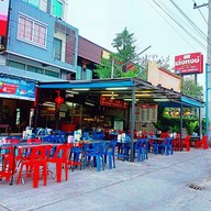 หน้าร้าน ร้านข้าวต้มตี 4 นครสวรรค์