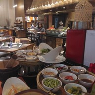Café de Nîmes โรงแรมแกรนด์ สุขุมวิท กรุงเทพฯ