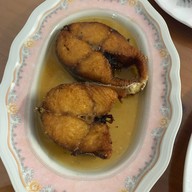 เมนูของร้าน ครัวเจ๊แมว ปากน้ำปราณ