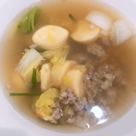 เมนูของร้าน หมี่กระเฉดเจ๊อ้อยตลาดพลู บางขุนนนท์24