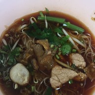 ก๋วยเตี๋ยววัดตะเคียน