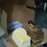 White Day Patisserie Siam Center