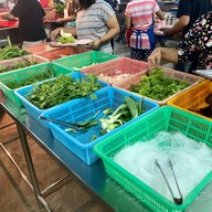 เฉินหลงกุ้งย่าง