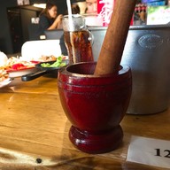 บรรยากาศ ⭐️ ร้านโหว โหว เส็ก บะหมี่เส้นสด 👍 หมูแดงฮ่องกง หมูกรอบ บะหมี่หมูแดง บะหมี่หมูกรอบ ข้าวหมูแดง ข้าวหมูกรอบ ข้าวกะเพรา ข้าวไข่ข้น ศรีนครินทร์ 40