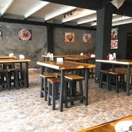 บรรยากาศ ⭐️ ร้านโหว โหว เส็ก บะหมี่เส้นสด 👍 หมูแดงฮ่องกง หมูกรอบ บะหมี่หมูแดง บะหมี่หมูกรอบ ข้าวหมูแดง ข้าวหมูกรอบ ข้าวกะเพรา ข้าวไข่ข้น ศรีนครินทร์ 40