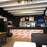 บรรยากาศ ⭐️ ร้านโหว โหว เส็ก บะหมี่เส้นสด 👍 หมูแดงฮ่องกง หมูกรอบ บะหมี่หมูแดง บะหมี่หมูกรอบ ข้าวหมูแดง ข้าวหมูกรอบ ข้าวกะเพรา ข้าวไข่ข้น ศรีนครินทร์ 40