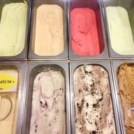 บรรยากาศ iberry สีลม คอมเพล็กซ์