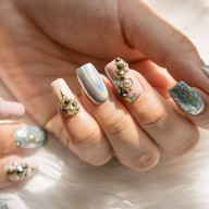 Nails @ 71