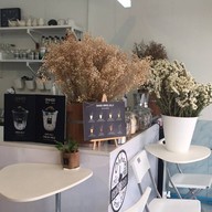 Ohhoo Cafe’ and Hideout สาขาแรก ชลบุรี