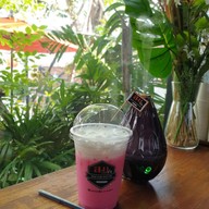 เมนูของร้าน ส.น.ชล Bar&Bistro