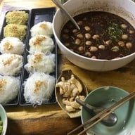 ลวกถ้วย เตี๋ยวเรือ แฮปปี้แลนด์