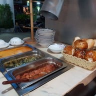 Auf der Au Garden บ้านแสงสิงห์