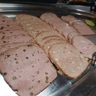 Auf der Au Garden บ้านแสงสิงห์