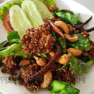 ครัวสายไหม ครัวสายไหม (KHRUA SAI MAI RESTAURANT)