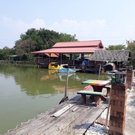 ครัวบ้านแม่ริมน้ำ