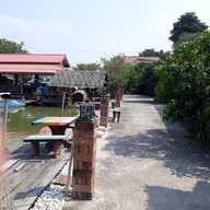 ครัวบ้านแม่ริมน้ำ