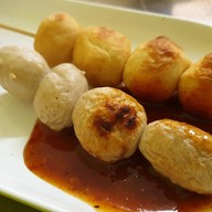 ราดหน้าบางขุนนนท์ อารีย์