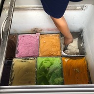 บรรยากาศ ไอติมอาหมวยภูเก็ต