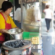 ราดหน้าบางขุนนนท์ อารีย์