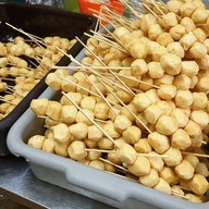 ราดหน้าบางขุนนนท์ อารีย์