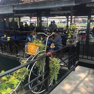 บรรยากาศ โกบอย ก๋วยเตี๋ยวเรือ คลอง 2