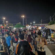 ซุปเปอร์เล้ง สตาร์ซอย4 ตลาดสตาร์ไนท์บาร์ซ่า ซอย4