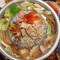 กิน พุง กาง หมูกระทะ