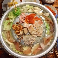 กิน พุง กาง หมูกระทะ