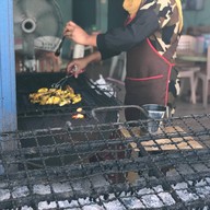 บรรยากาศ บังฟาคิร ไก่ย่างนาป้อ