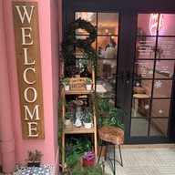 หน้าร้าน Itt's Cafe