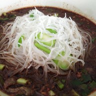 เมนูของร้าน เตี๋ยวเรือ นายยะ ณ ฝั่งธน