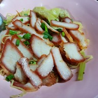 รำไพ บะหมี่เกี๊ยว ปู หมูแดง