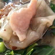 เมนูของร้าน แดงราดหน้า