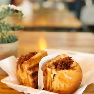 เฮา Hao Cafe & Bakery