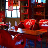 บรรยากาศ หนมเส้นน้ำย้อยซอย13