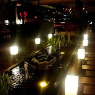 Kroque Boutique & Bistro