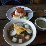 เมนูของร้าน แพอาหารเย็นตาโฟใต้