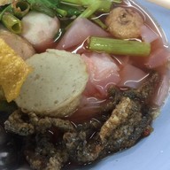 ข้าวหมูแดงคุณอี๊ด