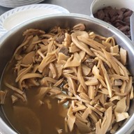 มั่นคงฟาร์ม เป็ดพะโล้  หมู่บ้านดีเค