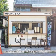 หน้าร้าน 4 พี่น้อง ก๋วยเตี๋ยวไก่มะระ   (  ตึกแถว หน้าหมู่บ้าน นิรันดร์วิลล์ 16  ) ม.หัวเฉียว 1