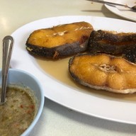 ร้านอาหารมธุรส