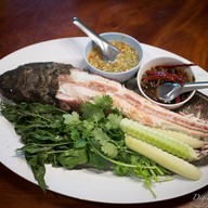 เมนูของร้าน กุ้งเป็น